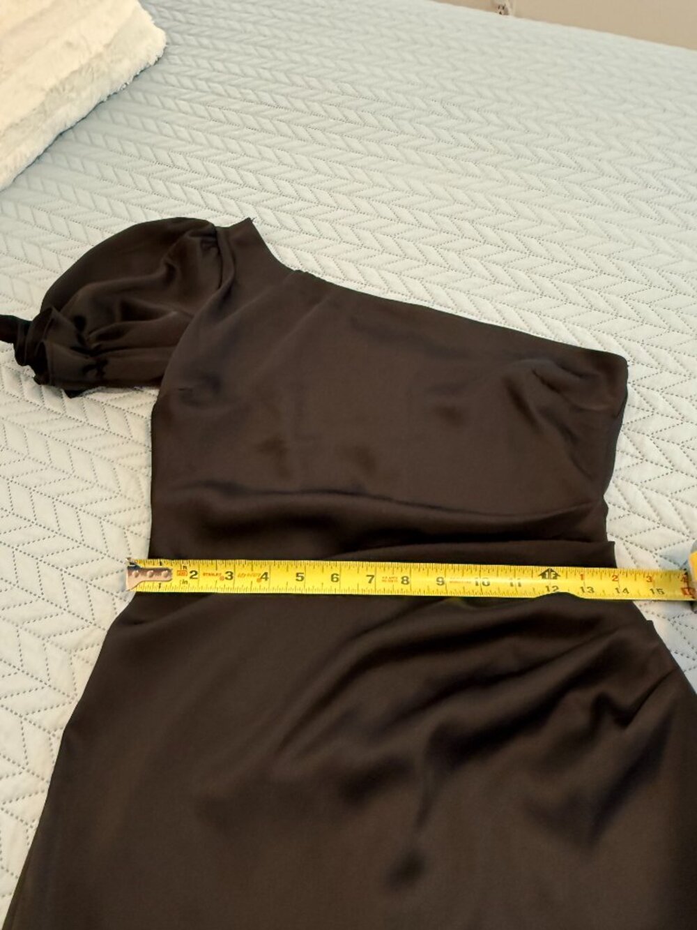 B. Darlin Junior Black Satin One Shoulder Ruched Ruffle Dress Size 5/6 - Picture 6 of 9